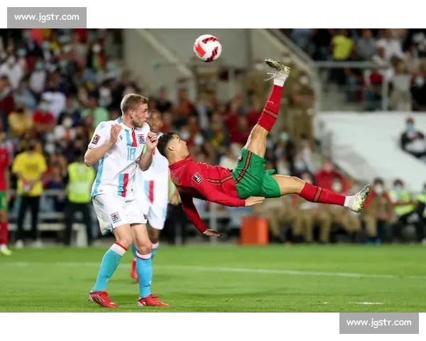 世预赛关键破门！廷贝尔收获荷兰国家队首球